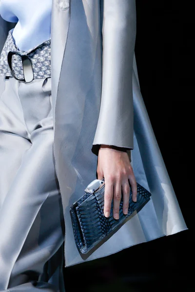Look 8